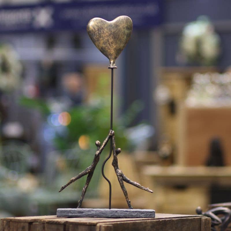 Couple with Heart Balloon Figure
