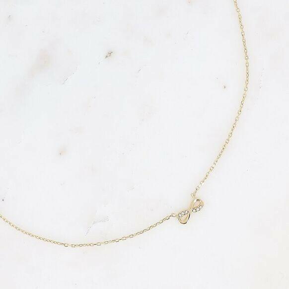 Infinity Symbol Necklace in Gold.