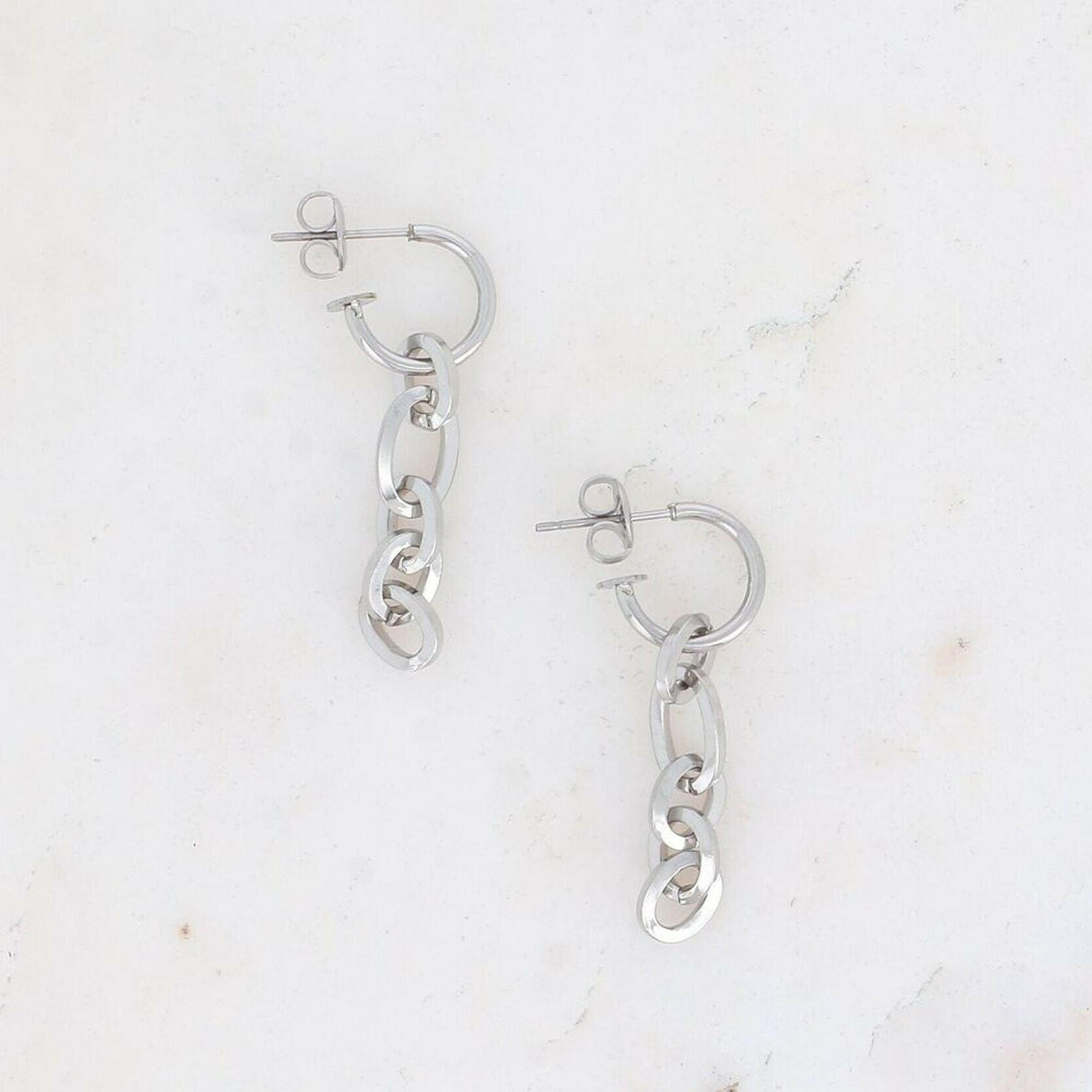 Slver Oval Mesh Earrings.