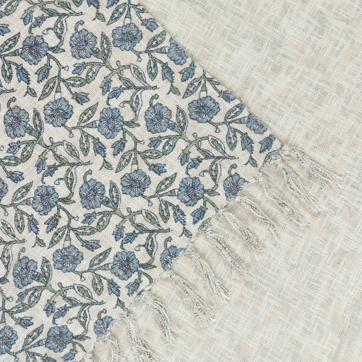 Riva Home - Delphine Printed Cotton Throw Delph Blue: Delph Blue / 130 x 170cm.