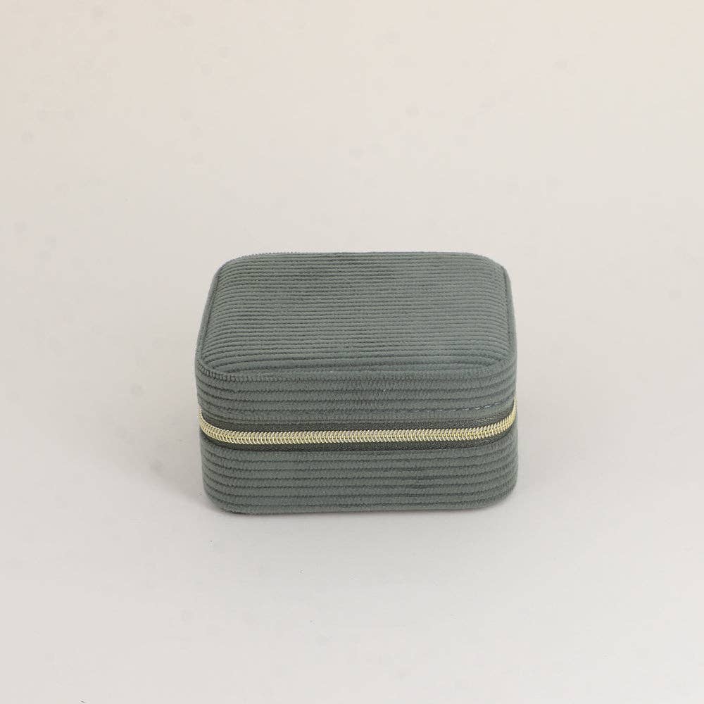BOHM Paris - Square corduroy jewelry box: Green.