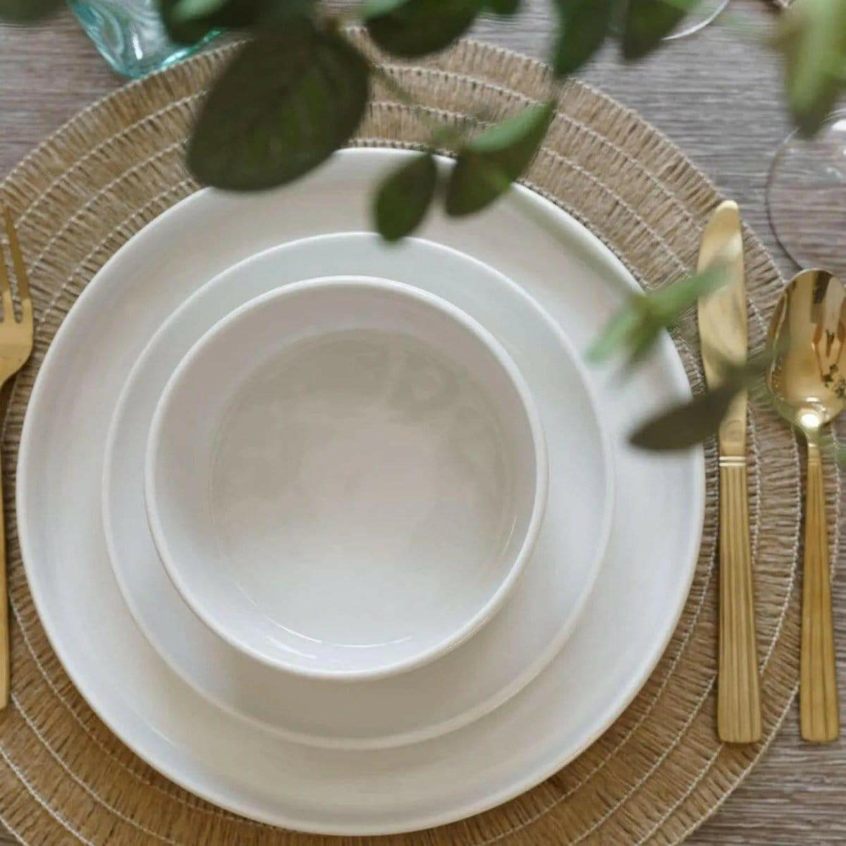 Mikasa Camberlie Porcelain Dinner Bowl.