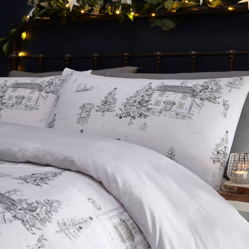 Riva Home - Midwinter Toile Duvet Cover Set Snow: Snow / King