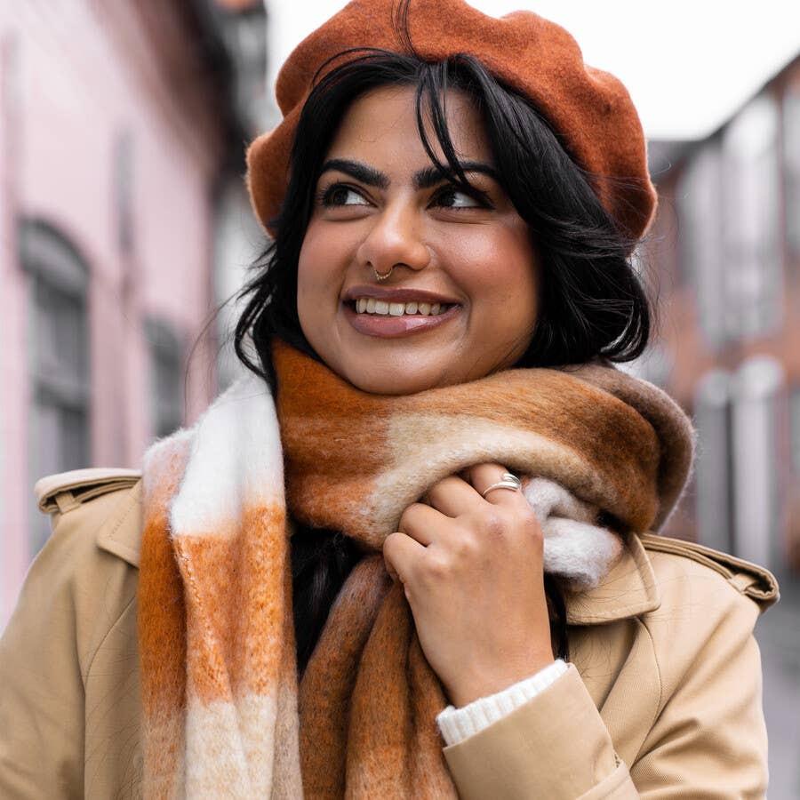Lisa Angel - Brown Check Winter Scarf