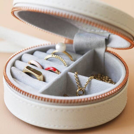 Lisa Angel - Grey Round Pu Travel Jewellery Case