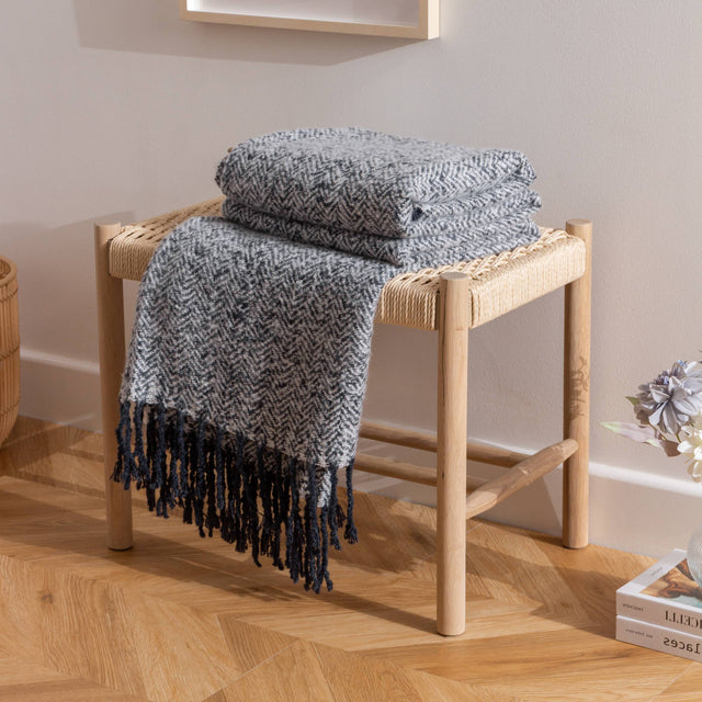Riva Home - Weaver Herringbone Throw Navy: Navy / 130 x 180cm.