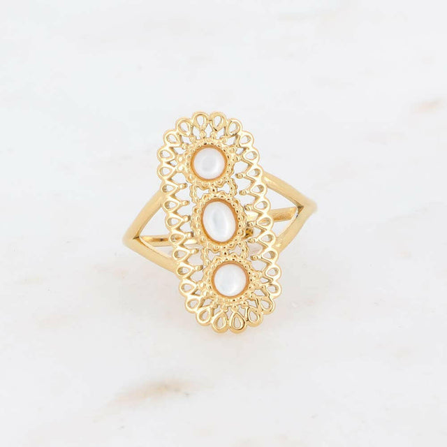 Golden amber ring with 3 white pearls - Persora
