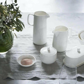 Maxwell & Williams Cashmere 1 Litre Jug.